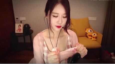 ASMR轩子巨2兔《给弟弟掏耳朵》姐系声控福利+2部助眠番外[8K高清/立体声]