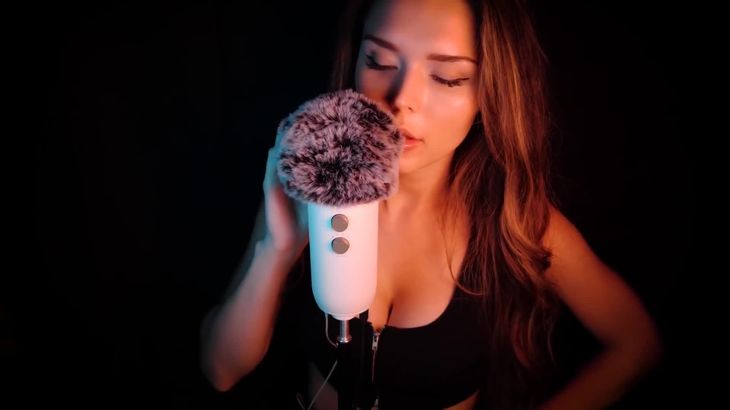 Fluffy-Mic-Scratching-with-Gentle-Whispers-ASMR Fluffy-Mic-Scratching-with-Gentle-Whispers-ASMR