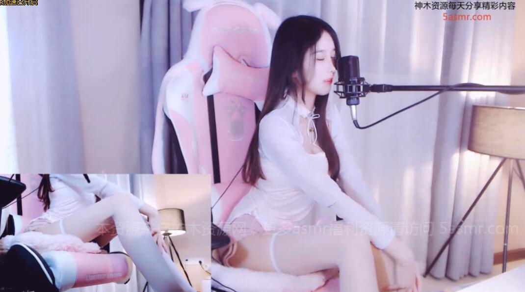 虎牙小小奶瓶儿告白气球福利